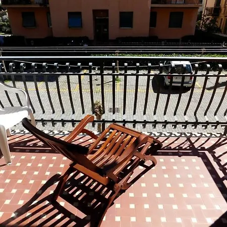 Ampio Trilocale In Centro Levanto