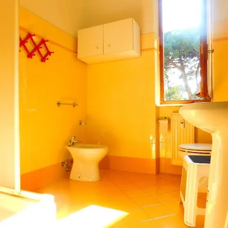 Ampio Trilocale In Centro Apartman Levanto